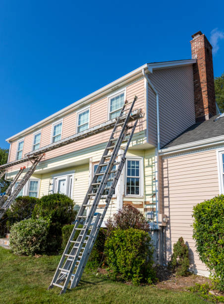 Best Composite Siding  in Phillips, WI